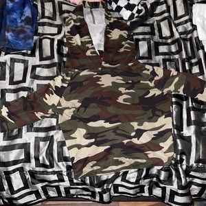 Camouflage hoodie crop top